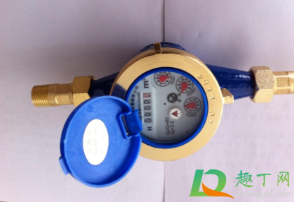 水表怎么看吨数红数字(智能水表怎么看吨数红数字)