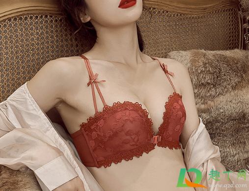 结婚买的红内衣可以洗不(婚礼当天需要穿红色内衣内裤吗)