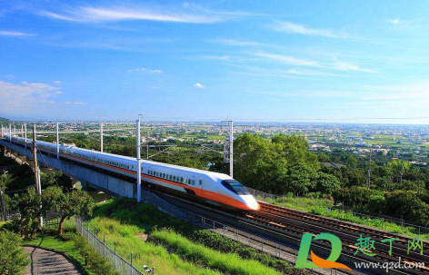 高铁应该所有车厢静音吗(如何看待高铁上的静音车厢) 高铁应该所有车厢静音吗(如何看待高铁上的静音车厢)