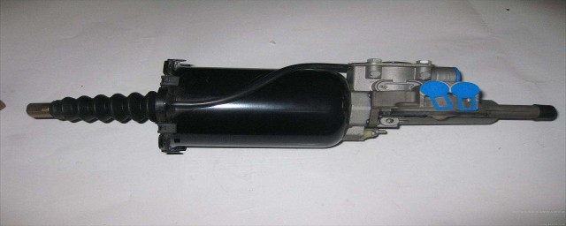 汽车排离合空气的方法(离合器排空气)