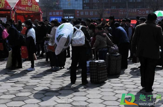 2021年春运火车票提前几天开售(2021火车春运什么时候开始售票)