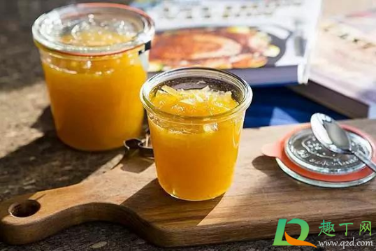 柚子皮泡水用黄皮还是白皮(柚子皮是指外面的黄皮还是白)