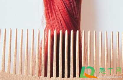 梳子油了怎么洗(怎么给梳子去油) 梳子油了怎么洗(怎么给梳子去油)