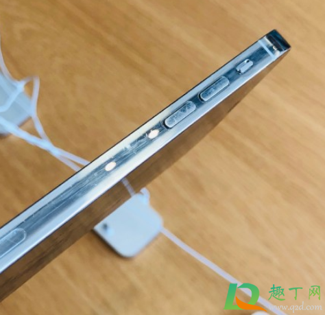 iPhone12掉漆真的假的(苹果12掉漆严重真的吗)