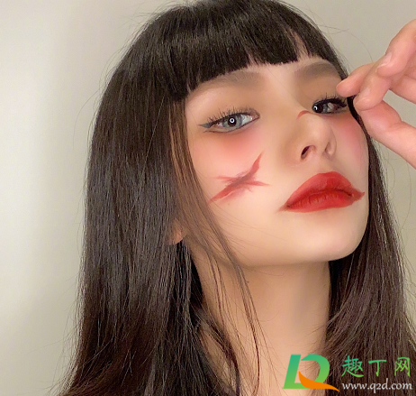 2020万圣节新手怎么画鬼脸可爱(万圣节的脸怎么画)