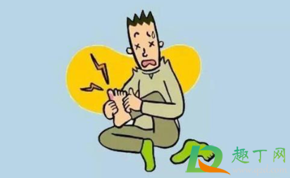 脚上起小水泡很痒是怎么回事还脱皮(脚上起小水泡很痒是怎么回事还脱皮用什么药膏) 脚上起小水泡很痒是怎么回事还脱皮(脚上起小水泡很痒是怎么回事还脱皮用什么药膏)