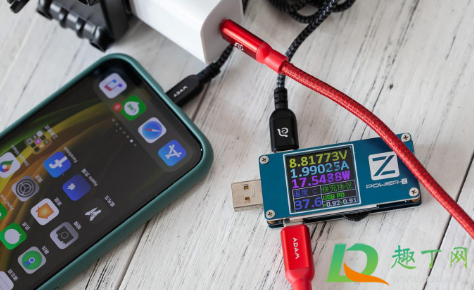 iPhone12用其他充电器爆炸了会赔偿吗(苹果手机充电爆炸该有什么赔偿?)