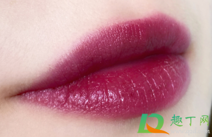 mac2020圣诞新色out with a bang什么颜色 mac2020圣诞新色out with a bang什么颜色