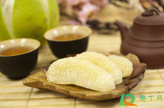 柚子底部有个洞可以吃吗(柚子上有洞)