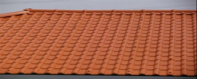 屋顶砌防水斜瓦方法有什么(斜坡屋顶盖瓦怎么做防水)