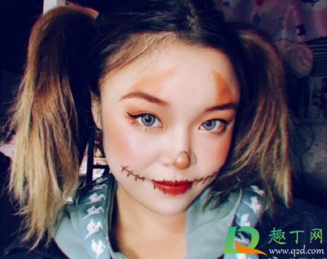 2020万圣节新手怎么画鬼脸可爱(万圣节的脸怎么画)