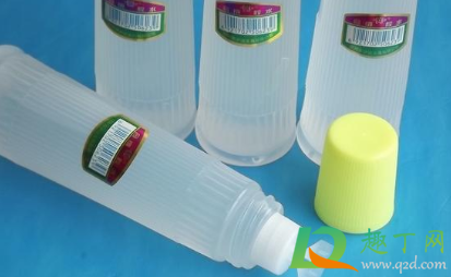 丙酮可以清洗胶水残留吗(丙酮去胶水多长时间) 丙酮可以清洗胶水残留吗(丙酮去胶水多长时间)