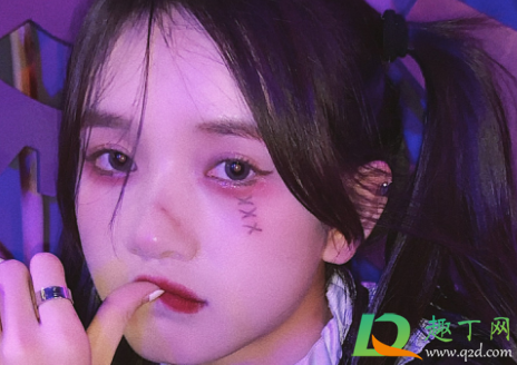 2020万圣节新手怎么画鬼脸可爱(万圣节的脸怎么画)