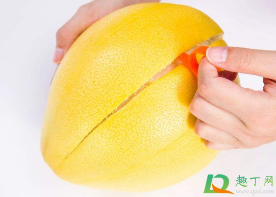 柚子皮放柜子里能除味吗(柚子皮放冰箱去味) 柚子皮放柜子里能除味吗(柚子皮放冰箱去味)