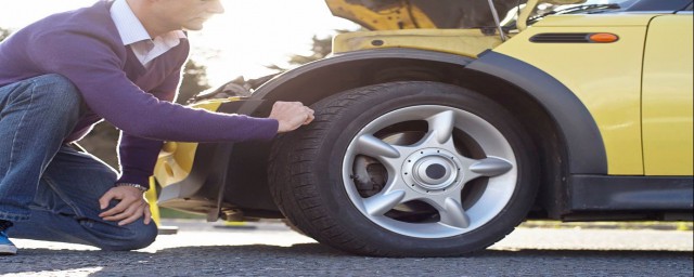 汽车车胎正常温度(汽车正常胎温值范围)
