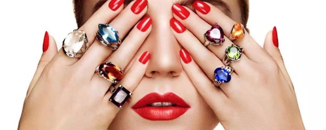 你知道该怎么戴吗(教我怎么戴)