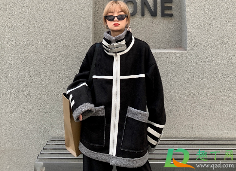 麂皮绒可以机洗吗(麂皮绒面料可以机洗吗)