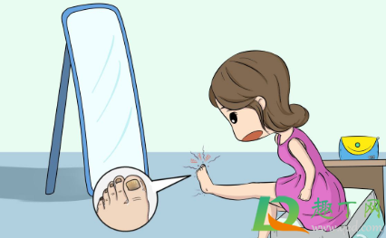 脚上起小水泡很痒是怎么回事还脱皮(脚上起小水泡很痒是怎么回事还脱皮用什么药膏)