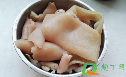 猪皮用什么洗去油(猪皮用什么清洗) 猪皮用什么洗去油(猪皮用什么清洗)