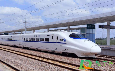 高铁应该所有车厢静音吗(如何看待高铁上的静音车厢)