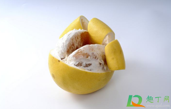 柚子横着切还是竖着切(柚子是怎么切的)