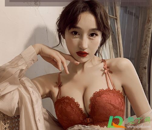 结婚买的红内衣可以洗不(婚礼当天需要穿红色内衣内裤吗)