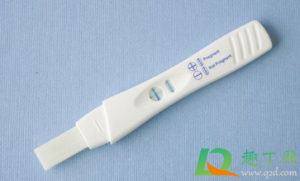 验孕棒可以喝水后测吗(喝完水再用验孕棒测有用吗)