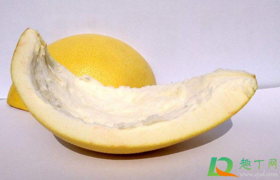 柚子皮可以做花肥料吗(柚子皮可以给花施肥吗)