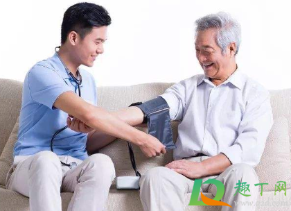 高血压吃什么食物好(高血压适合吃的食物)