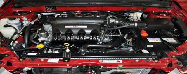 荣威的发动机由英国开发在中国生产(荣威前身也是英国车吗)