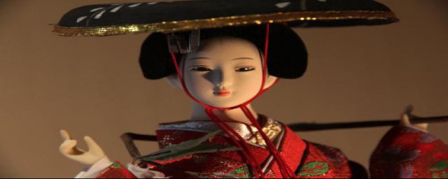 传统日本和服着物盘发发型(日本传统和服发型图片)