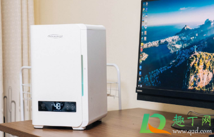 加湿器放在哪里效果最好(加湿器一般放在哪里比较好)