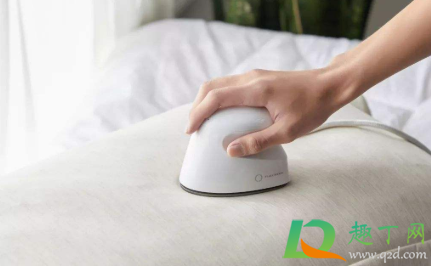 烫衣服烫出来的白光怎么办(衣服烫出了光怎么处理)