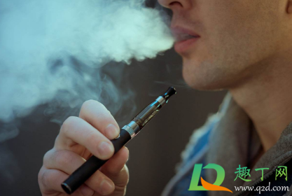 电子烟和香烟哪个危害大(水果味电子烟和香烟哪个危害大)