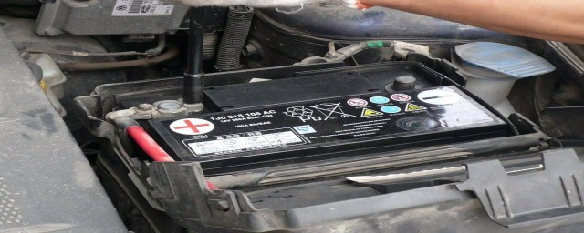 汽车电瓶没电要拆下来充电的原因(汽车电瓶没电可以充电吗)