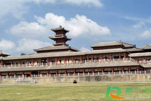 2021横店影视城一天能玩几个景点(横店影视城一日游三个景点可以分两天玩完嘛)