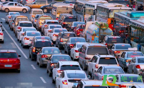 2021元旦当天高速堵不堵车(2021年春节高速堵不堵)