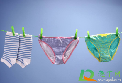 晾衣服一定要反着晾吗(晾衣服反着晾好还不要反的好?)