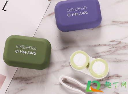 美瞳盒里的小瓶子是干嘛用的(刚买的美瞳瓶子里装的什么)