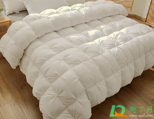 羽绒被不贴合可以缝吗(羽绒被为什么和被套不贴合)