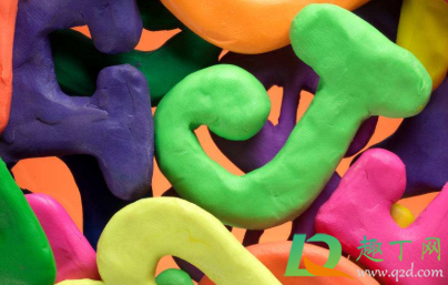 裤子上粘上彩泥怎么办干了(彩泥沾裤子上怎么弄掉?) 裤子上粘上彩泥怎么办干了(彩泥沾裤子上怎么弄掉?)