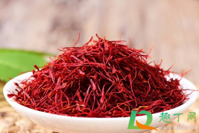 泡藏红花放多少合适(藏红花要放多少水泡)