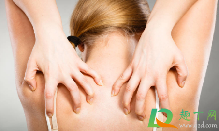 为什么晚上睡觉身上老痒是螨虫吗(半夜睡觉痒是有螨虫吗)