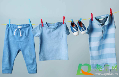 晾衣服一定要反着晾吗(晾衣服反着晾好还不要反的好?)