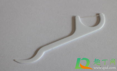 为什么要用牙线清理(用牙线是要把全部的牙缝都清理吗)