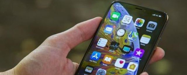 为什么iPhone右上角有一块区域变黑了(苹果左上角黑了一块)