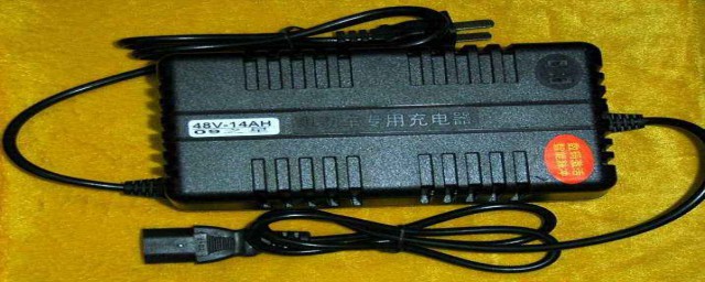 充电器正常却输不出电压的原因(充电器电压正常但充不了电)