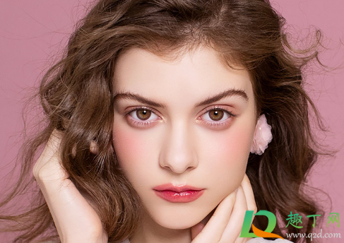 美瞳滑进眼球里不见了会影响生活么(美瞳真的会滑到眼球后面吗)