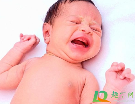 宝宝鼻子不通气怎么办(一个多月的宝宝鼻子不通气怎么办)