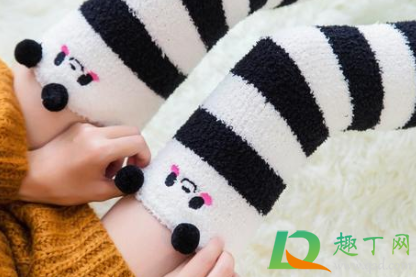 过膝袜子下滑怎么处理(过膝长筒袜下滑怎么办)